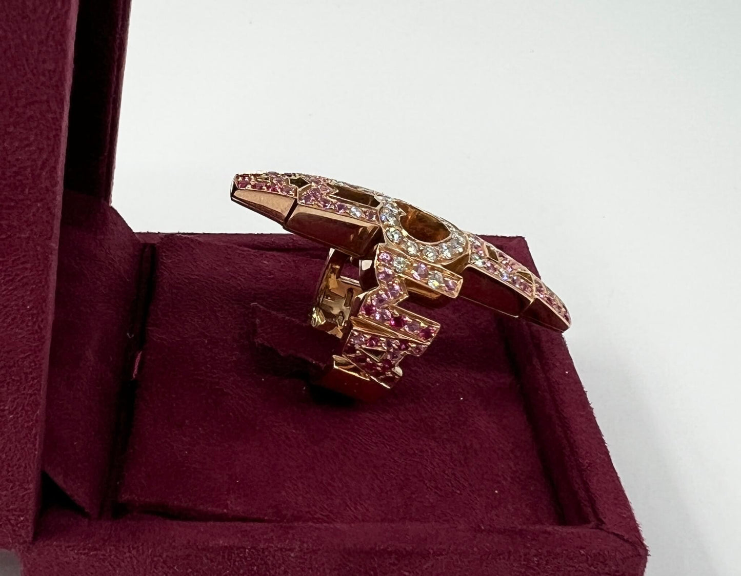 ANELLO IN ORO 18KT GIALLO CON DIAMANTI E ZAFFIRI ROSA