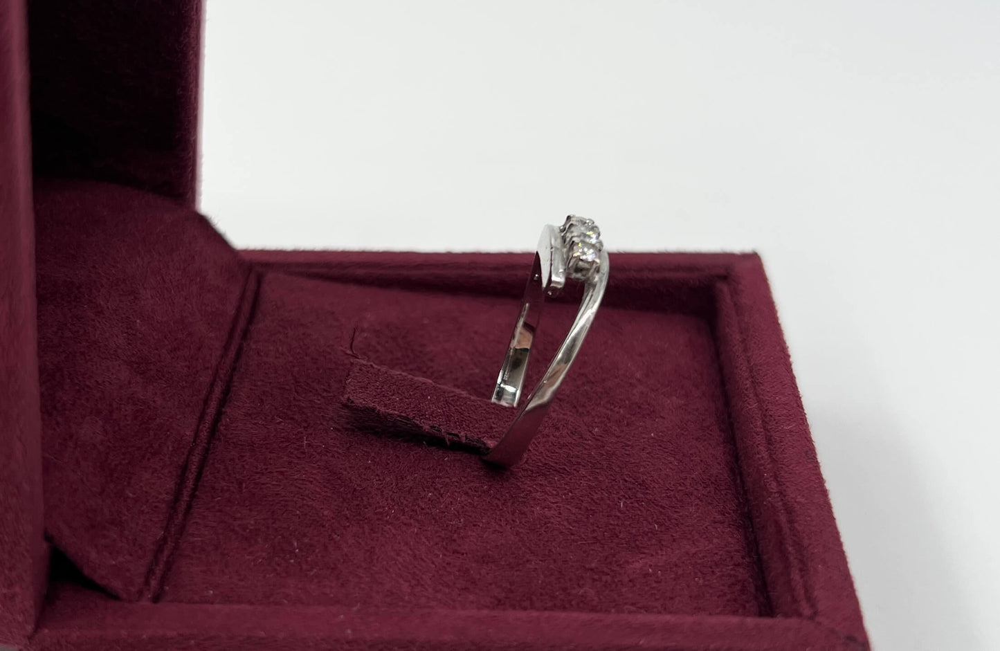 ANELLO TRILOGY IN ORO 18KT BIANCO