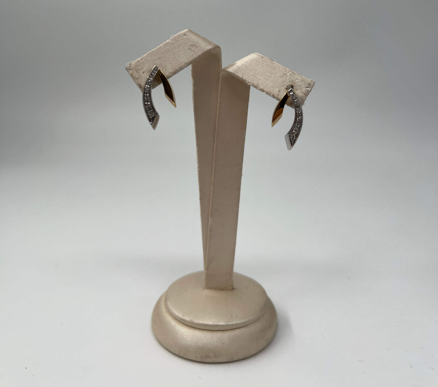 COPPIA DI ORECCHINI ORO 18KT BICOLOR CON DIAMANTI