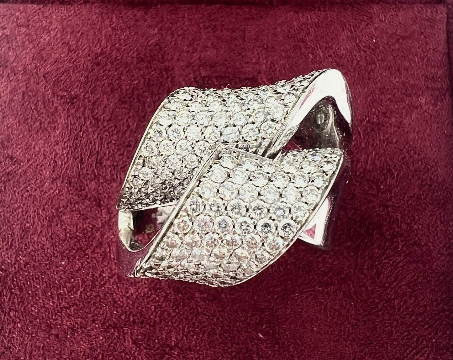 ANELLO IN ORO BIANCO 18KT CON DIAMANTI