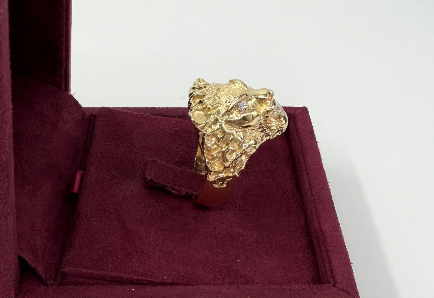 ANELLO IN ORO 18KT GIALLO CON DIAMANTI