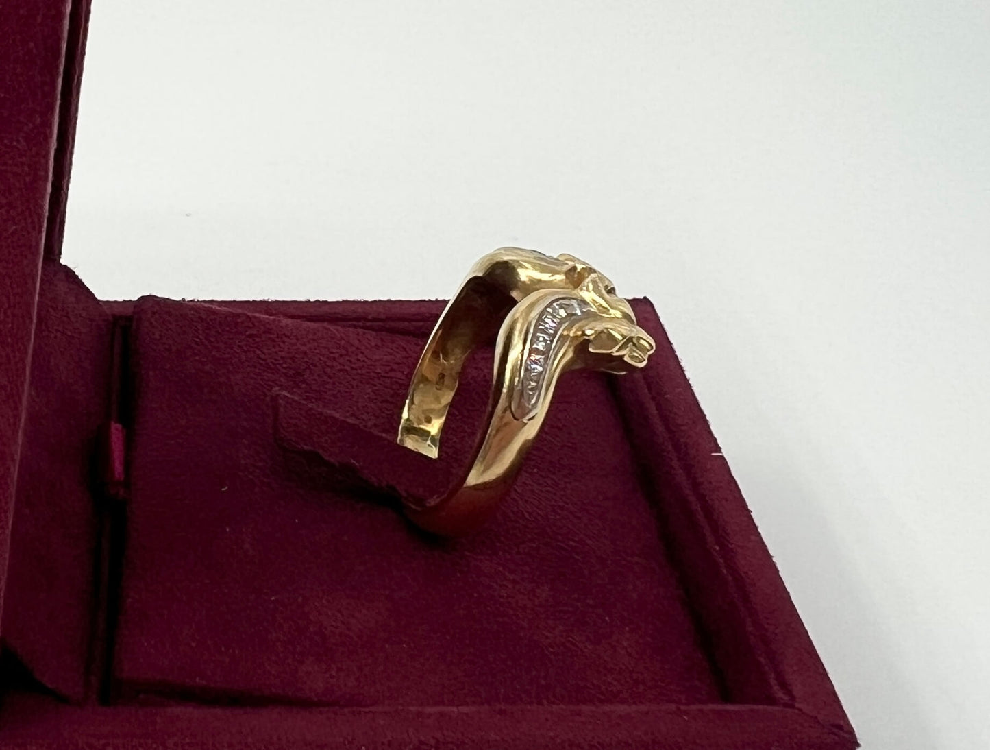 ANELLO IN ORO 18KT GIALLO CON DIAMANTI