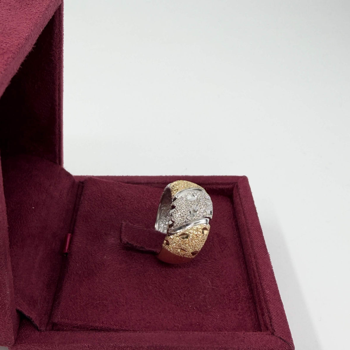 ANELLO ORO 18KT BICOLOR Lavorazione Diamantata 8.45 gr