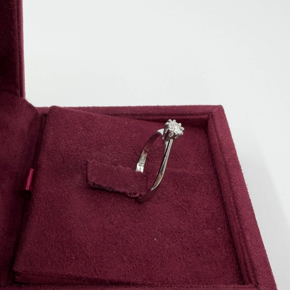 ANELLO ORO 18KT BIANCO Solitario con Diamante Naturale VS/G da 0.20ct 2.10 gr