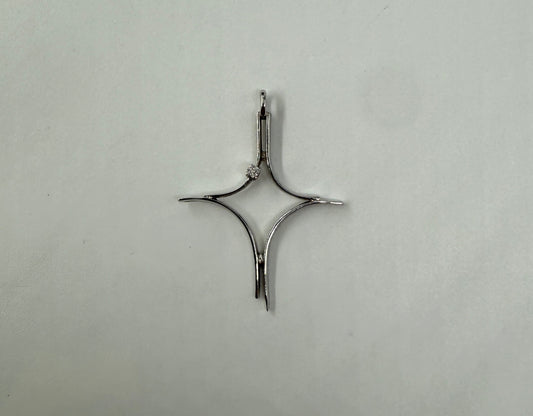 CIONDOLO ORO 18KT BIANCO CON DIAMANTE