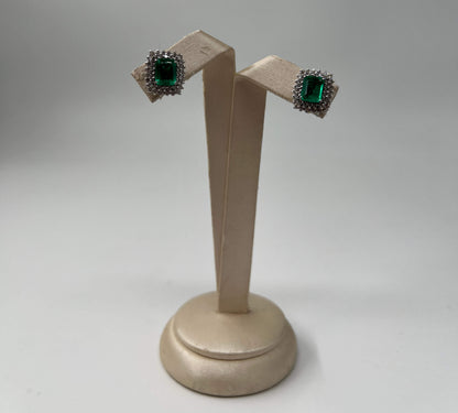 COPPIA DI ORECCHINI ORO 18KT BIANCHI CON DIAMANTI E SMERALDI