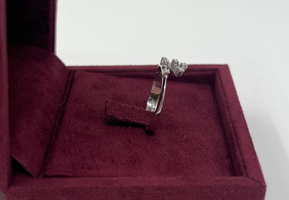 ANELLO IN ORO 18KT BIANCO CON DIAMANTI