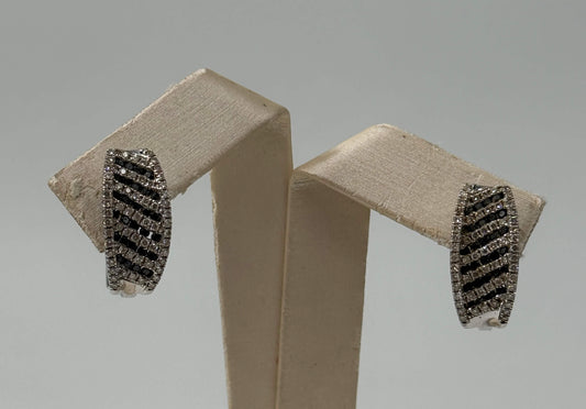 COPPIA DI ORECCHINI ORO 18KT BIANCHI CON DIAMANTI E ZAFFIRI