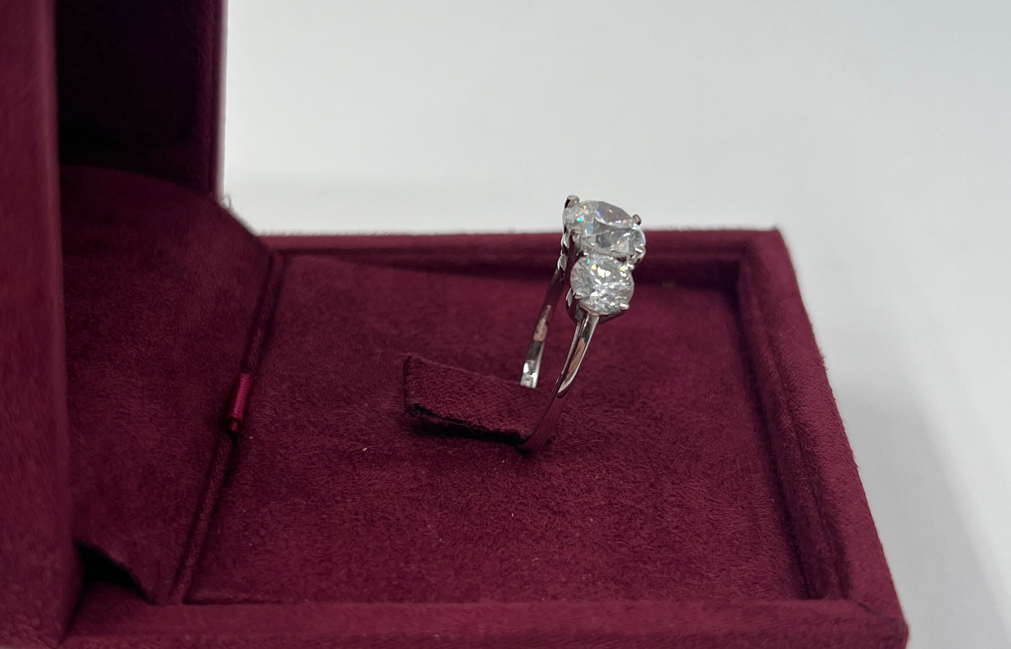 ANELLO TRILOGY IN ORO 18KT BIANCO