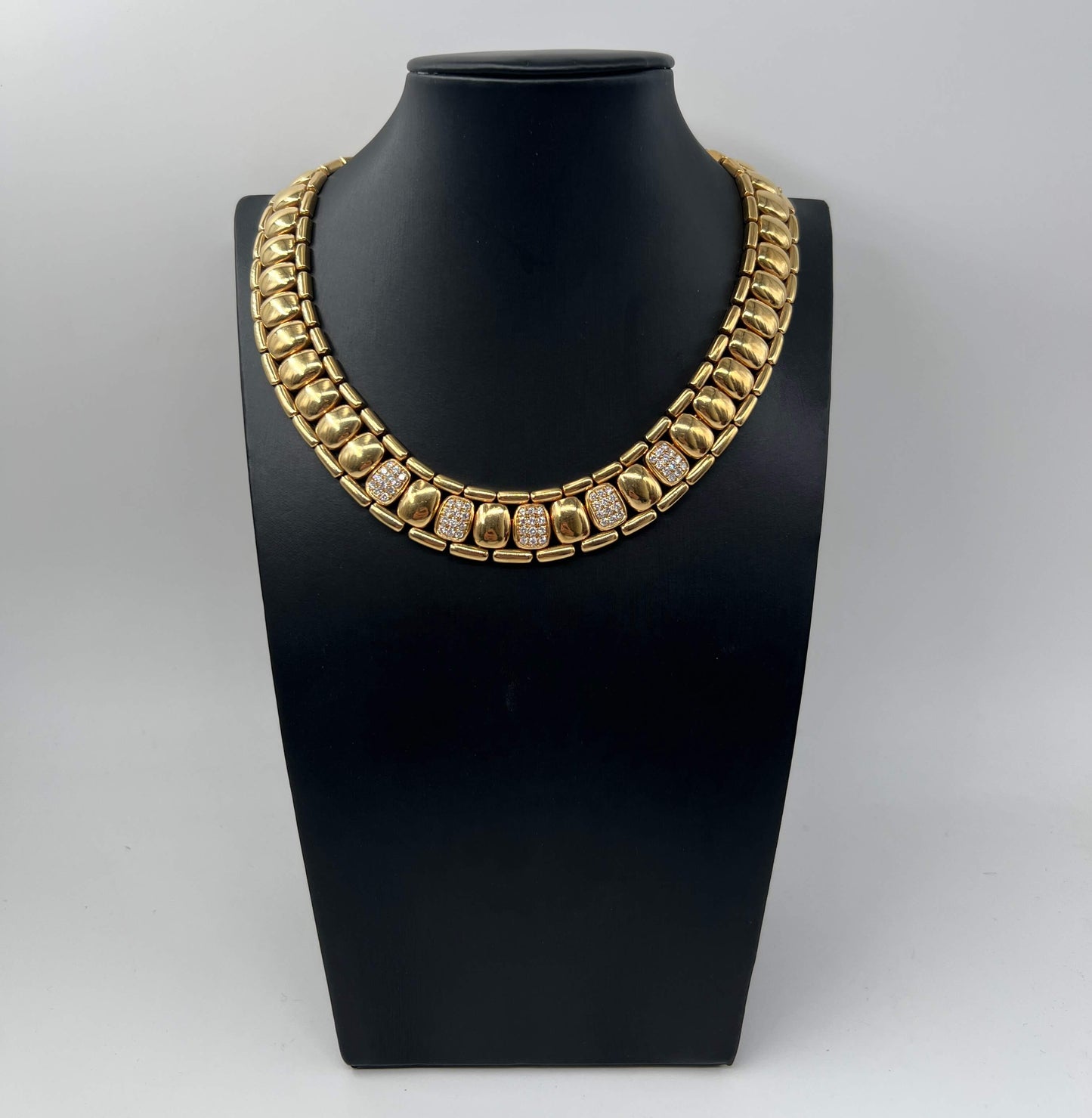 COLLANA ORO 18KT GIALLO CON DIAMANTI