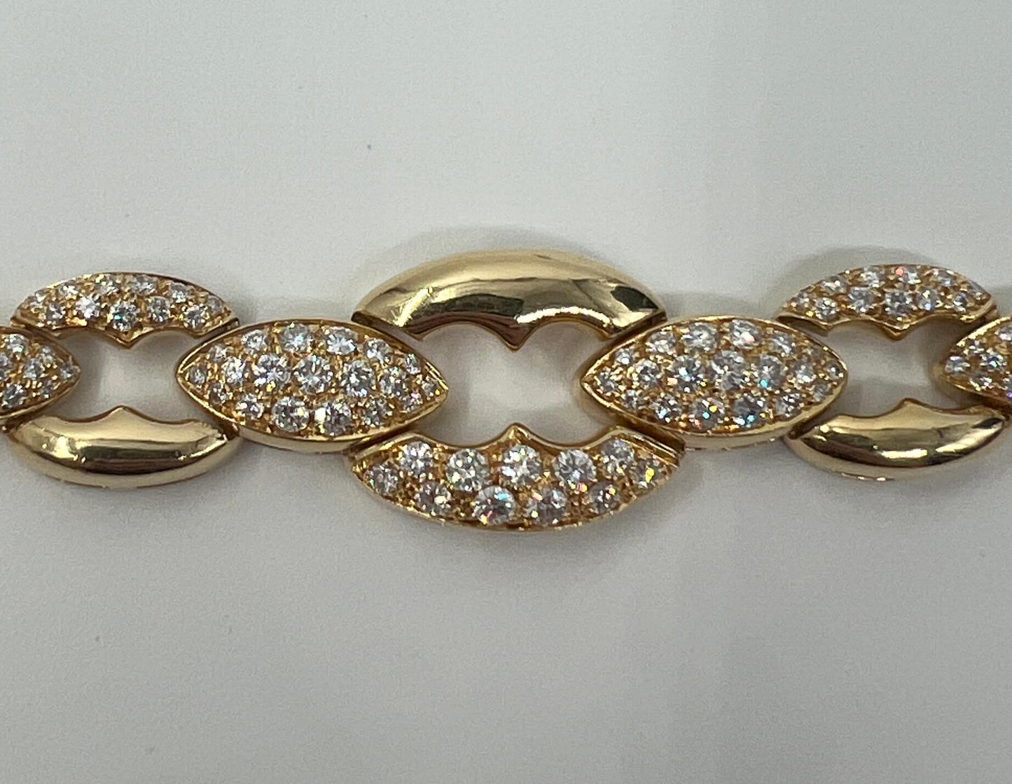 BRACCIALE 18 KT GIALLO CON DIAMANTI