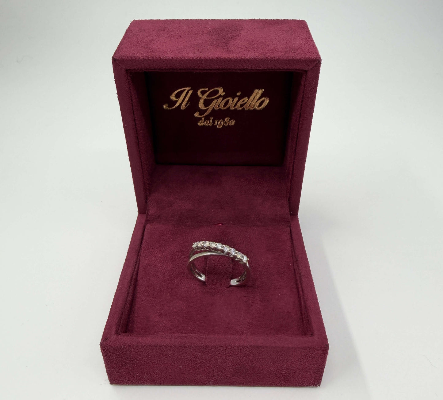 ANELLO IN ORO 18KT BIANCO CON DIAMANTI