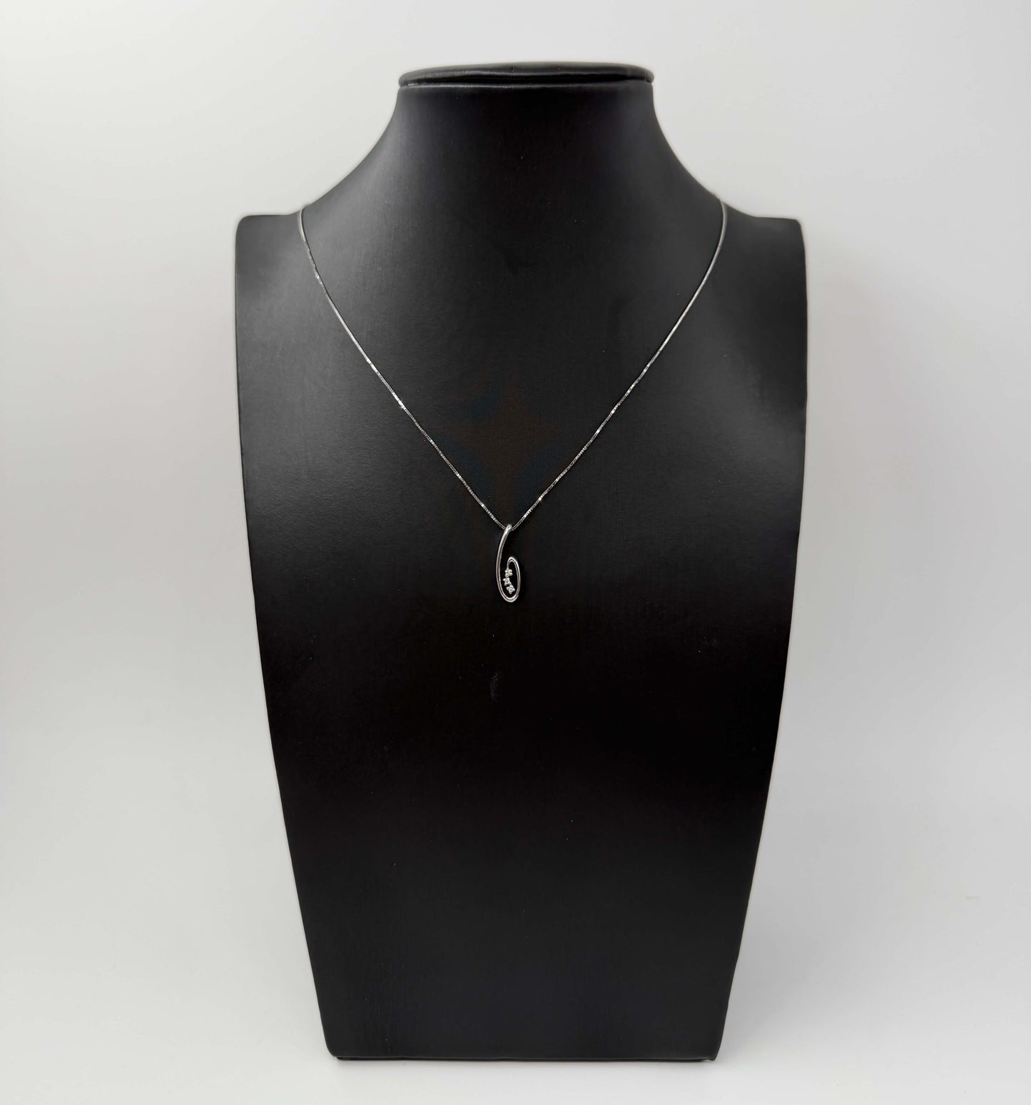 COLLANA ORO 18KT BIANCA CON DIAMANTI