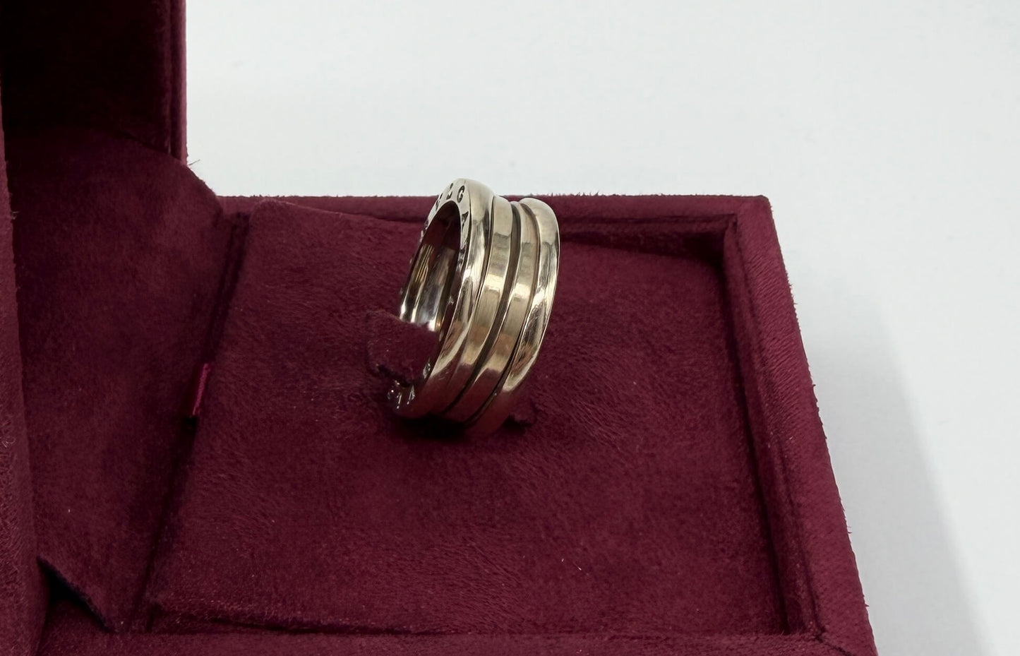 ANELLO IN ORO 18KT BIANCO BVLGARI