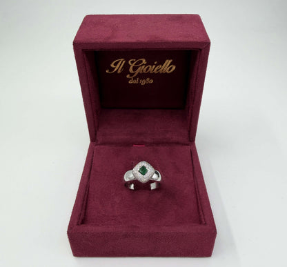 ANELLO IN ORO 18KT BIANCO CON DIAMANTI E SMERALDO
