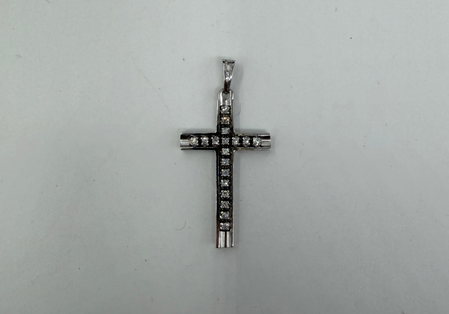 CIONDOLO ORO 18KT BIANCO CON DIAMANTI
