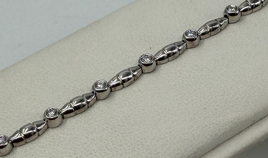 BRACCIALE 18 KT BIANCO CON DIAMANTI