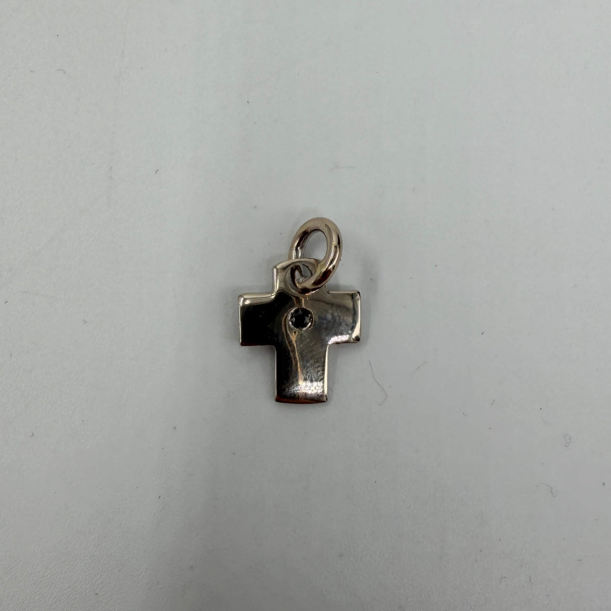 CIONDOLO ORO 18KT BIANCO Croce Piatta CON DIAMANTE NERO 1.99 gr