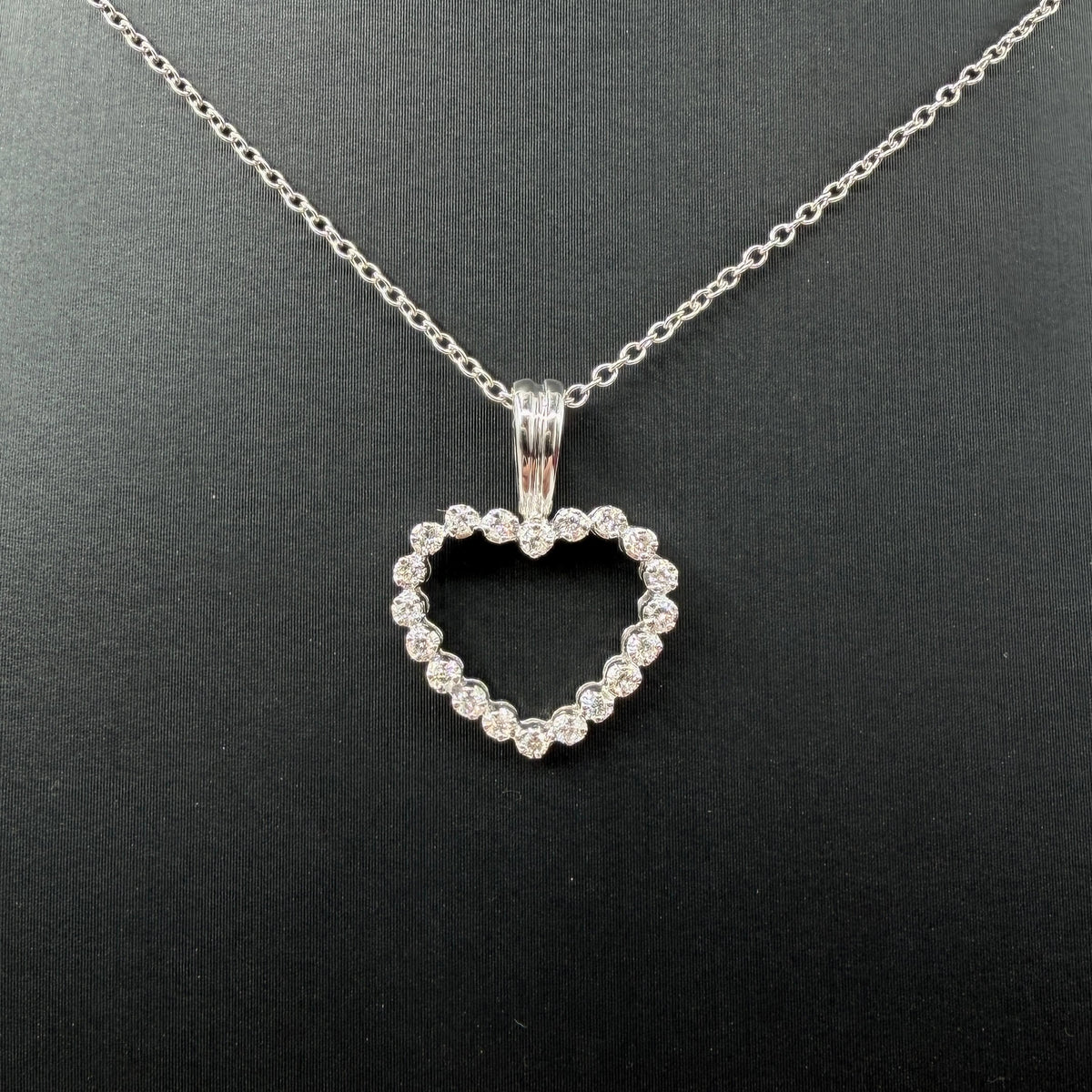 COLLANA ORO 18KT BIANCO Rollò con Ciondolo Cuore con Diamanti Naturali VS/G da 0.40ct 3.68 gr
